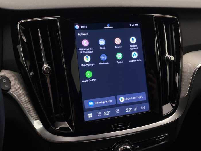 Volvo V60 B4 DARK PLUS AUT CZ