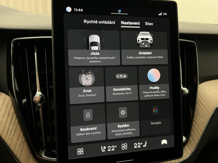 Volvo XC60 T6 AWD RECHARGE DARK PLUS