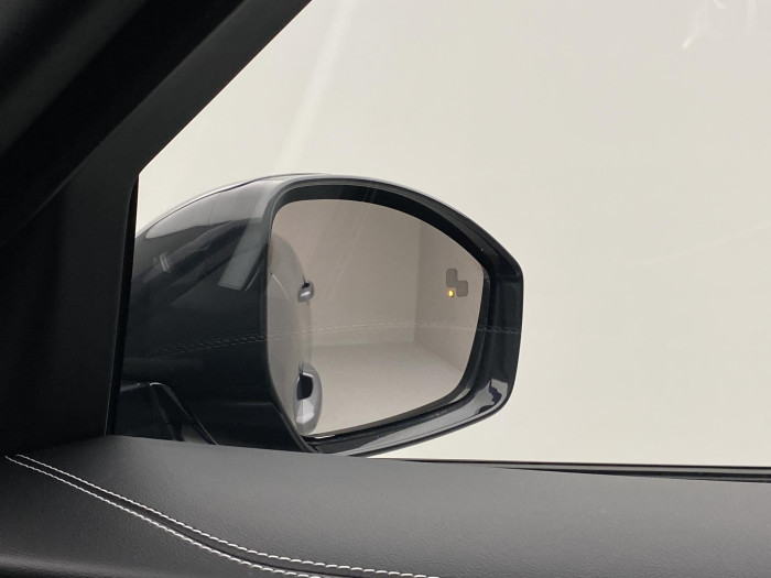 Jaguar F-Pace P250 SE AWD AUT REZERVACE 2.0 SE