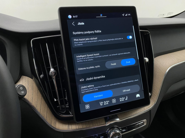 Volvo XC60 B5 AWD AUT DARK PLUS