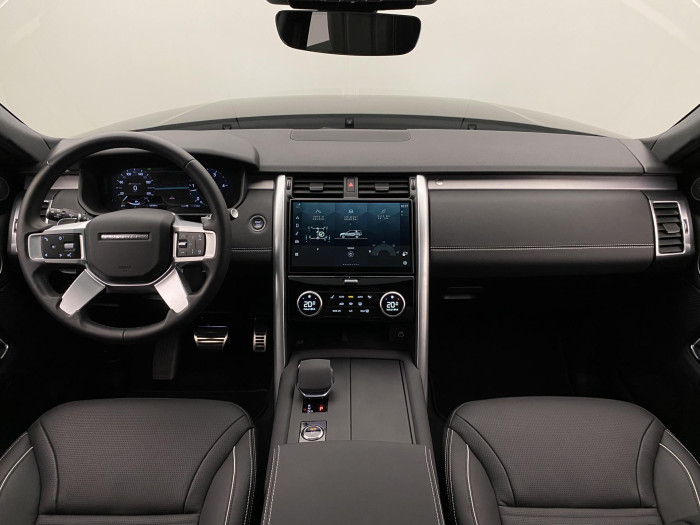 Land Rover Discovery D250 AWD R-DYNAMIC REZERVACE 3.0 d Dynamic