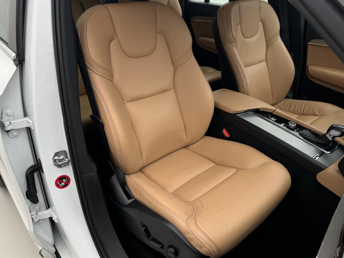 Volvo XC90 D5 AWD INSCRIPTION AUT CZ 2.0 d
