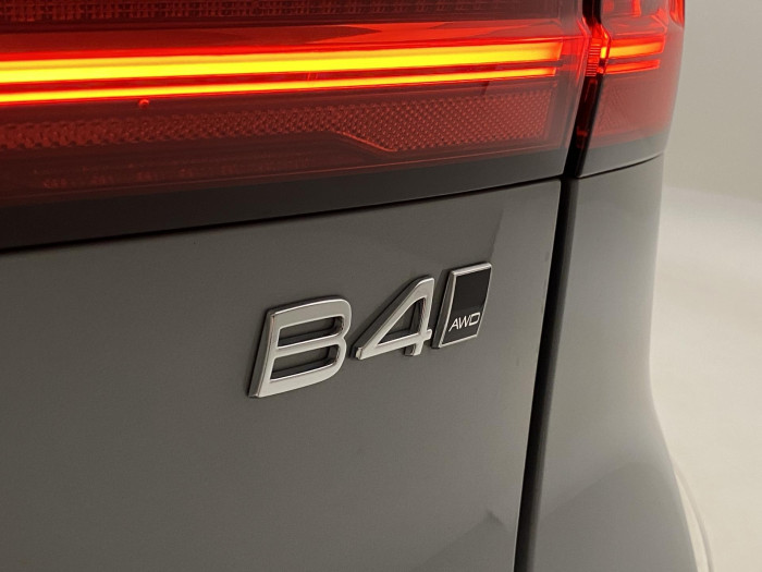 Volvo V90 CC B4 AWD ULTIMATE CZ 1.maj 2.0 CC CC