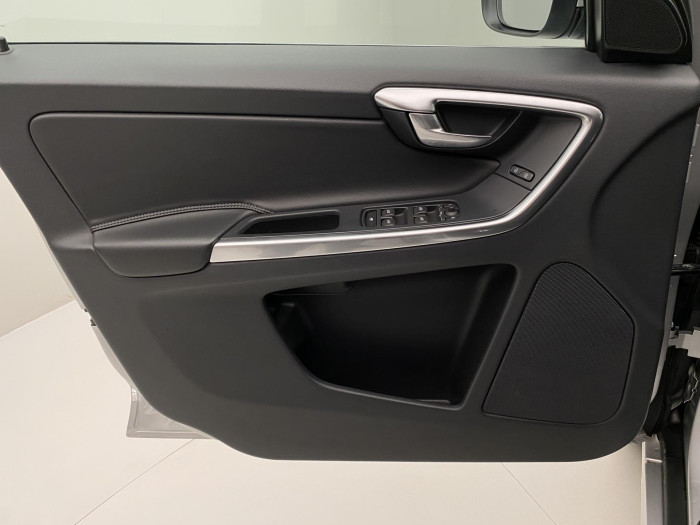 Volvo XC60 D4 AWD MOMENTUM AUT 2.4 d Momentum
