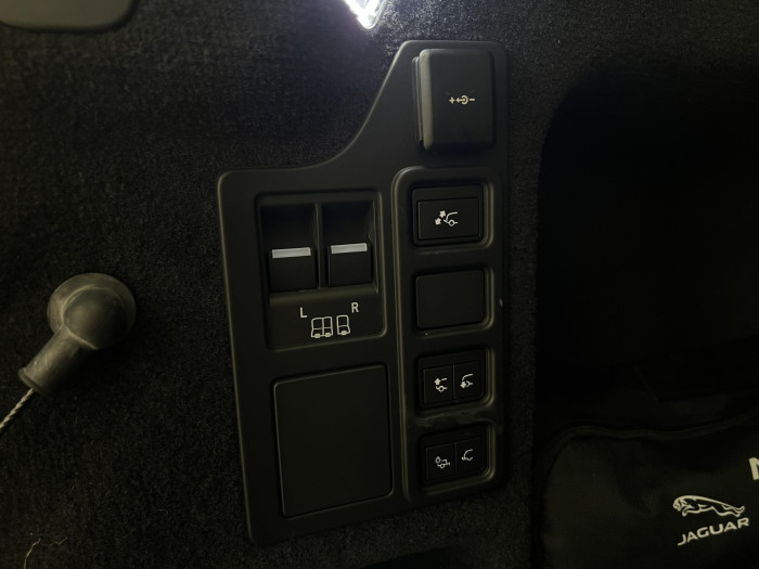 Land Rover Discovery D250 DYNAMIC HSE AWD AUT CZ 3.0 d Dynamic