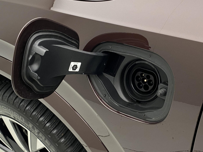 Volvo XC90 T8 AWD RECHARGE REZERVACE