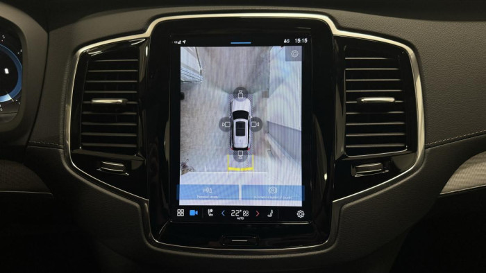 Volvo XC90 B5 AWD ULTIMATE DARK REZERVACE
