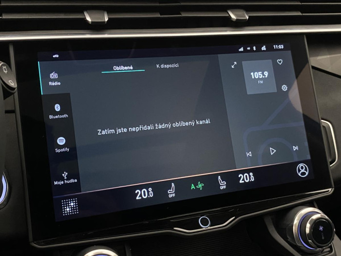 Lynk & Co 01 PHEV DCT AUT 1.maj. REZERVACE