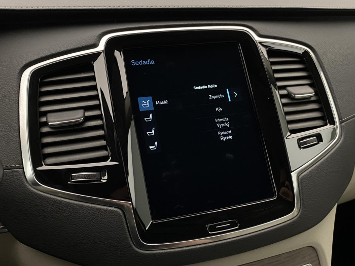 Volvo XC90 B5 AWD INSCRIPTION CZ AUT 7m