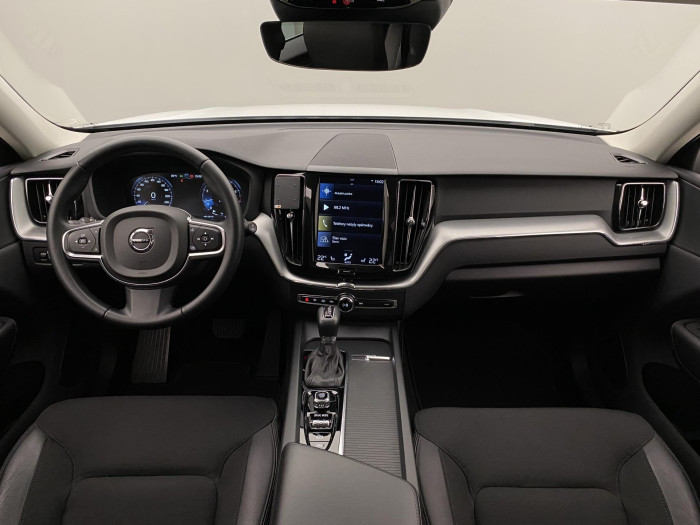 Volvo XC60 T4 MOMENTUM AUT CZ 1.maj 2.0 Momentum