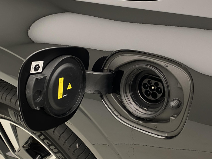 Volvo XC60 T6 AWD AUT DARK PLUS