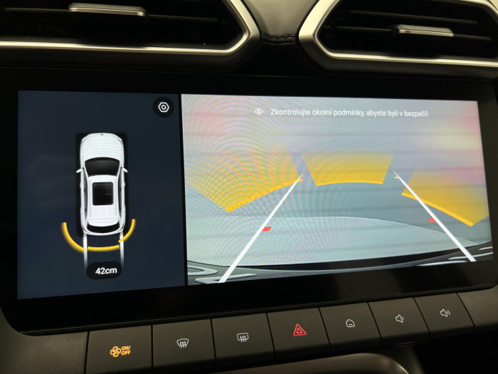 MG ZS 1.5 EMOTION HYBRID+ AUT CZ