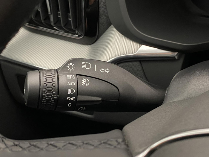 Volvo XC60 B4 AWD PLUS DARK AUT CZ