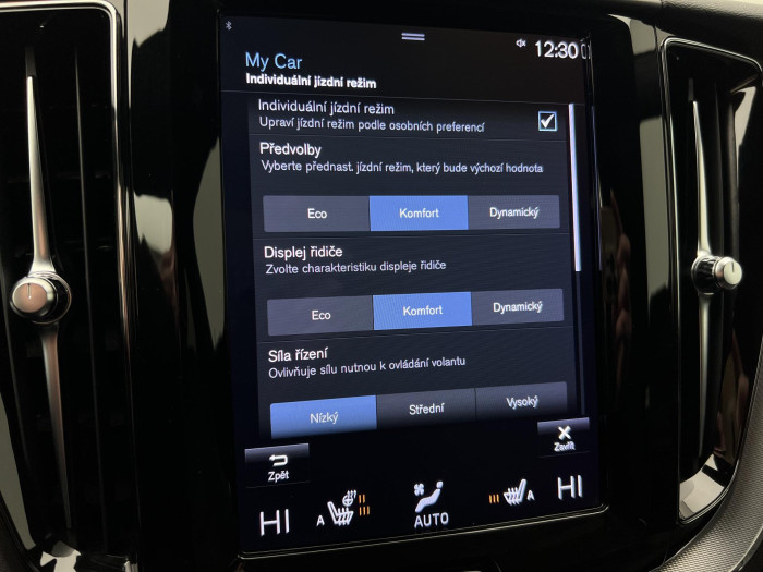 Volvo XC60 B4 AWD R-DESIGN AUT