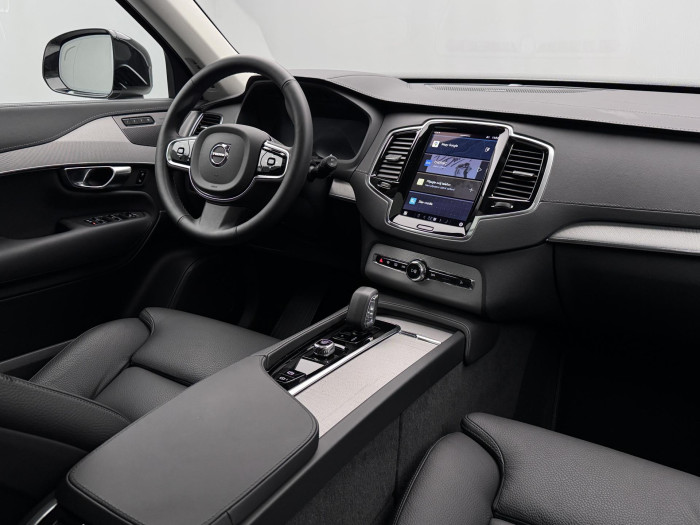 Volvo XC90 T8 AWD RECHARGE DARK PLUS