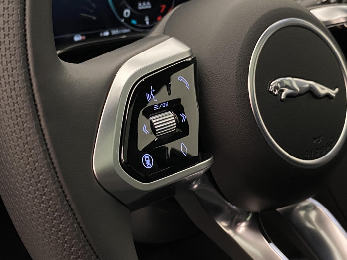 Jaguar F-Pace SVR 575 EDITION REZERVACE 5.0 Edition