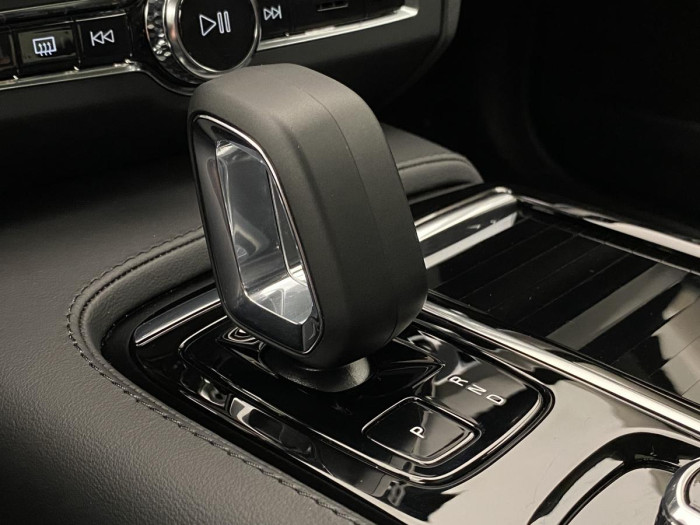 Volvo V90 T6 AWD RECHARGE PLUS REZERVACE 2.0 Plus