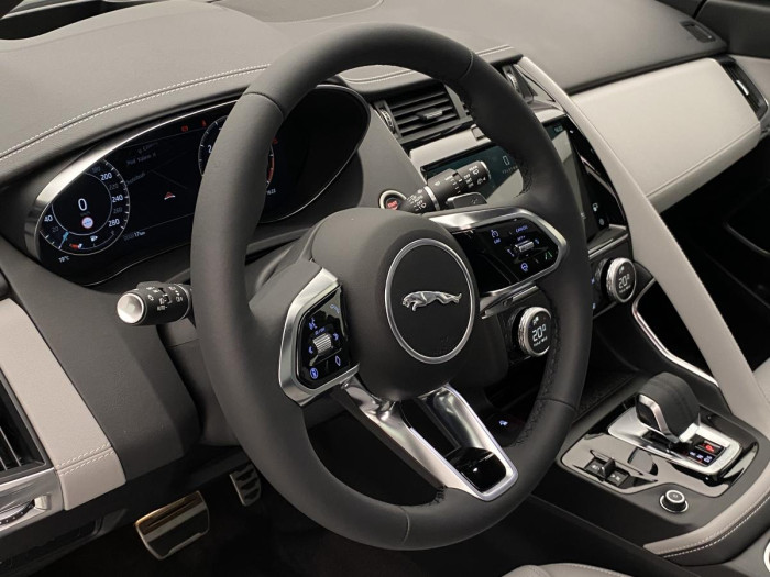 Jaguar E-Pace P250 R-DYNAMIC SE AWD AUT 2.0 Dynamic SE