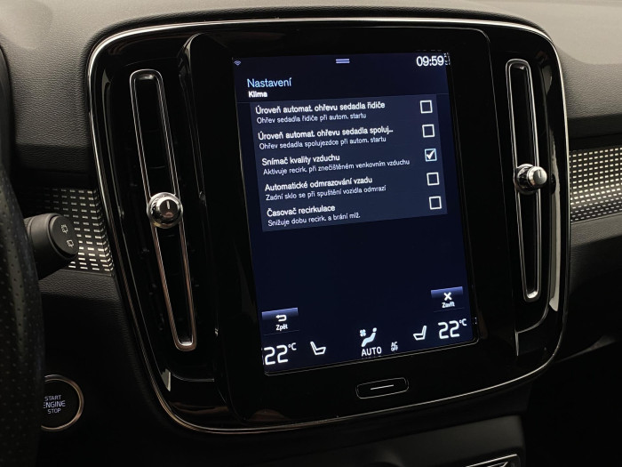 Volvo XC40 D4 AWD R-DESIGN AUT CZ 2.0 d