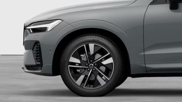 Volvo XC60 B5 AWD DARK PLUS AUT