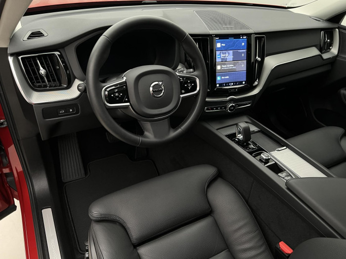 Volvo XC60 T6 AWD RECHARGE PLUS DARK AUT