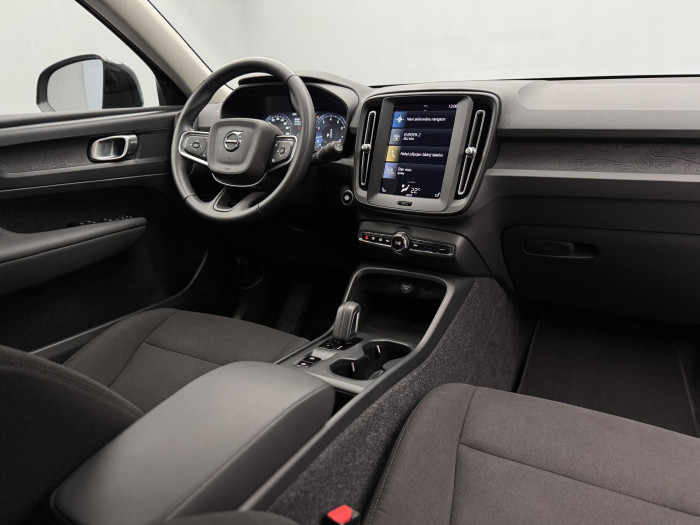 Volvo XC40 T2 MOMENTUM AUT CZ 1.maj. 1.5 Momentum