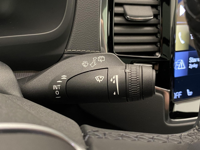 Volvo XC90 B6 AWD R-DESIGN AUT