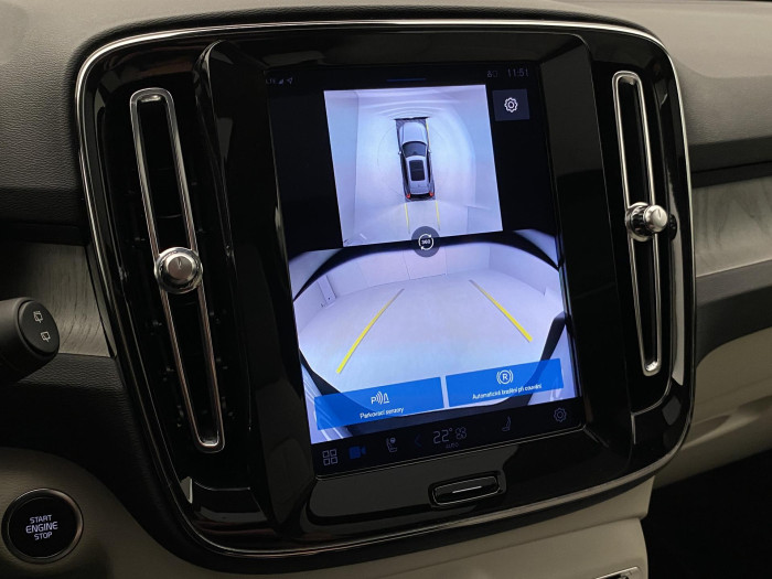 Volvo XC40 B4 DARK ULTRA AUT CZ