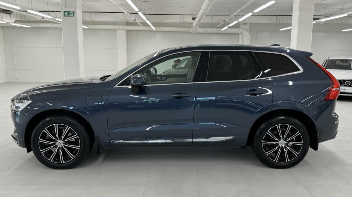 Volvo XC60 T8 AWD RECHARGE REZERVACE