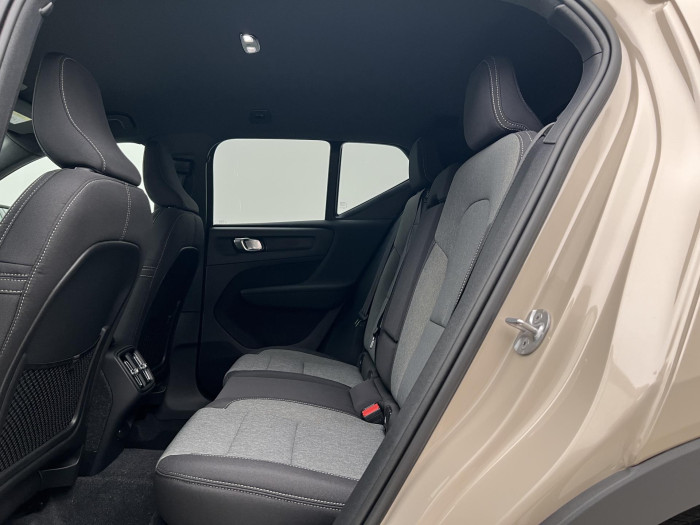 Volvo XC40 B3 DARK PLUS AUT