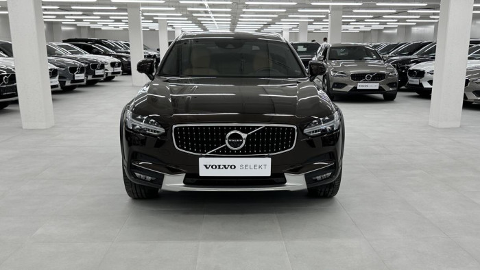 Volvo V90 CROSS COUNTRY D5 AWD REZERVACE 2.0 d