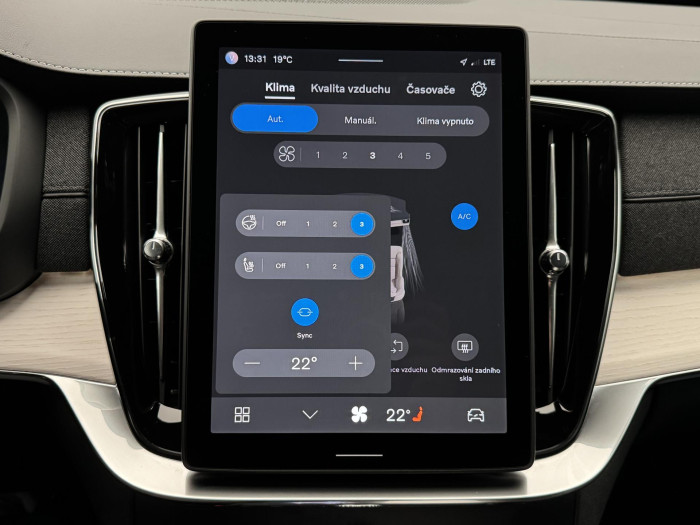 Volvo XC90 B5 AWD PLUS BRIGHT CZ 1.maj