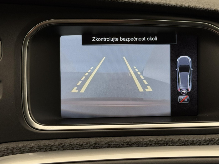 Volvo V40 CC T5 AWD SUMMUM REZERVACE 2.5 CC CC Summum