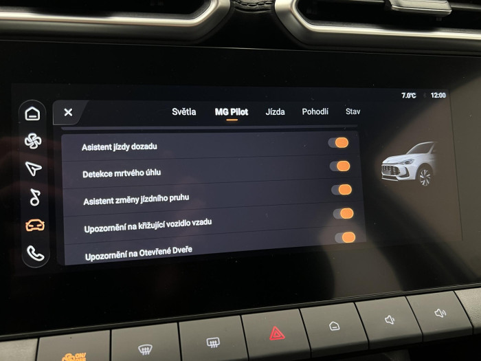 MG ZS 1.5 EXCITE CZ 1.maj.