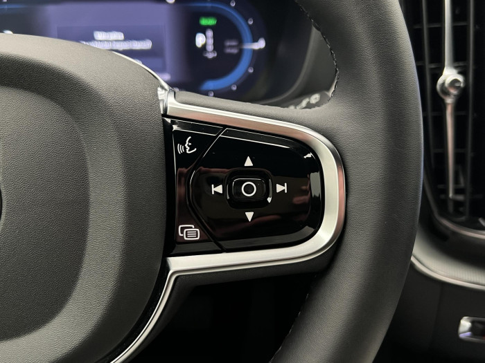 Volvo XC60 T6 AWD RECHARGE BLACK EDITION 2.0 Edition