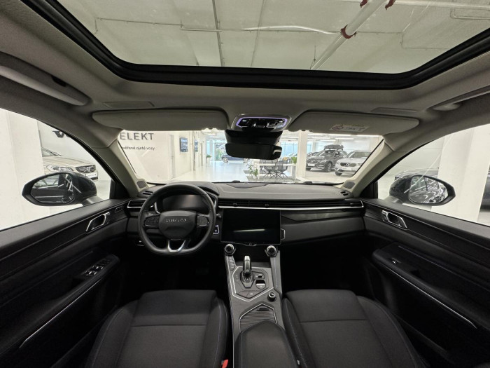 Lynk & Co 01 PHEV DCT AUT 1.maj. REZERVACE