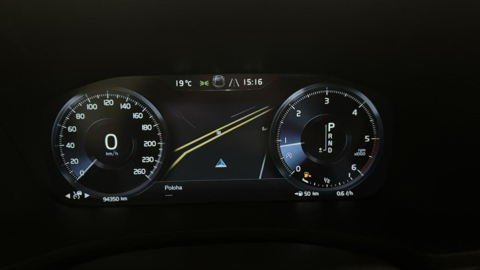 Volvo V60 CROSS COUNTRY D4 AWD REZERVACE 2.0 d