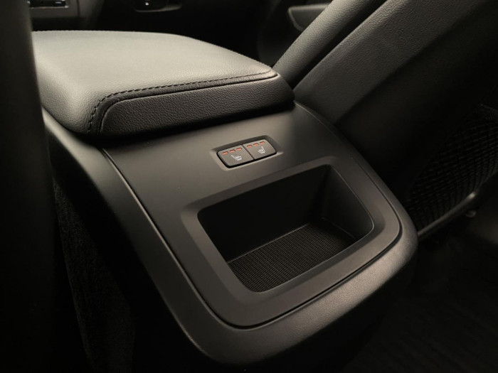 Volvo XC60 B4 AWD MOMENTUM REZERVACE 2.0 Momentum