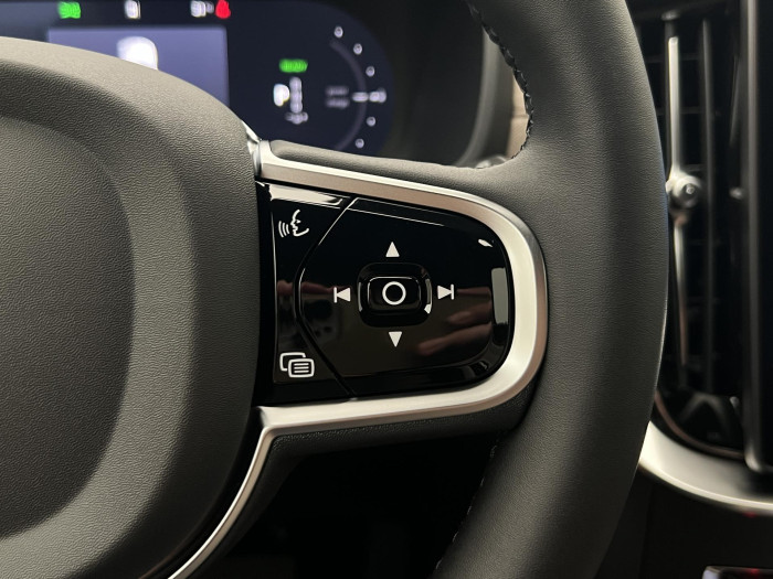 Volvo XC90 T8 AWD RECHARGE DARK PLUS AUT