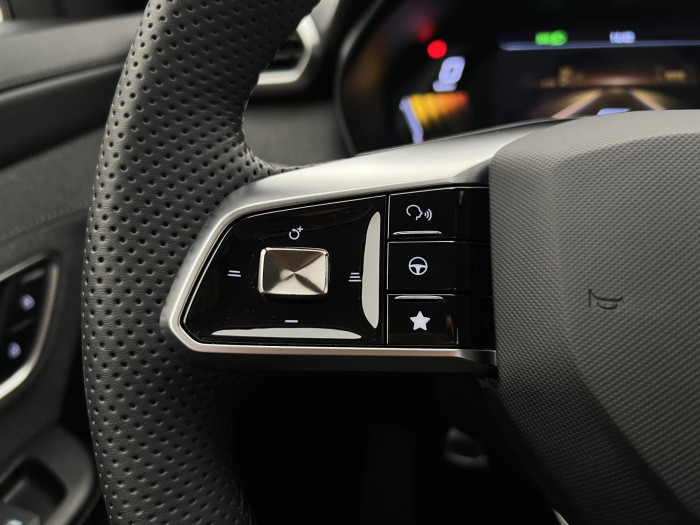 MG ZS 1.5 EMOTION HYBRID+ AUT CZ