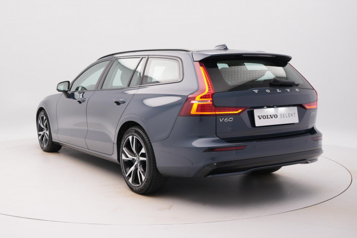 Volvo V60 B4 PLUS DARK AUT 1.maj