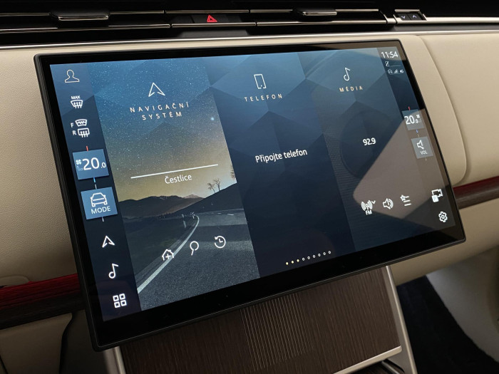 Land Rover Range Rover P550e AUTOBIOGRAPHY SWB