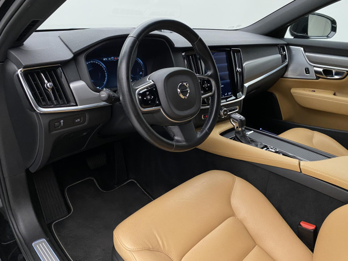 Volvo V90 D4 MOMENTUM AUT 2.0 d Momentum