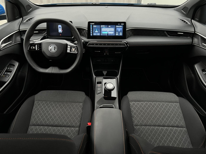 MG MG3 1.5 EMOTION Hybrid+ AUT CZ