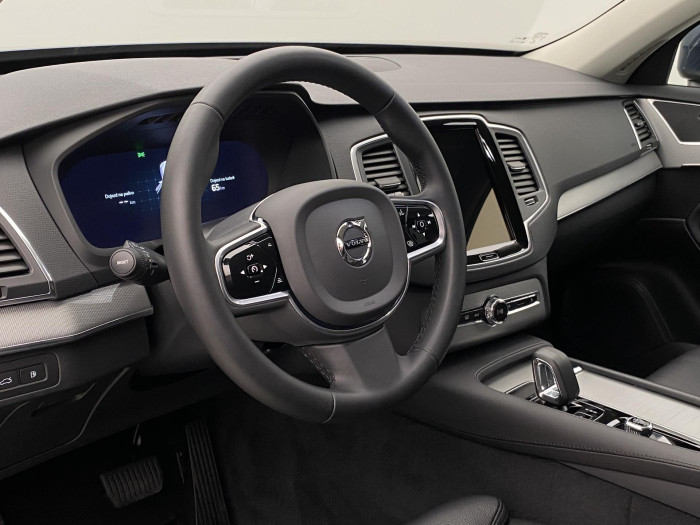 Volvo XC90 T8 AWD RECHARGE CORE 7míst