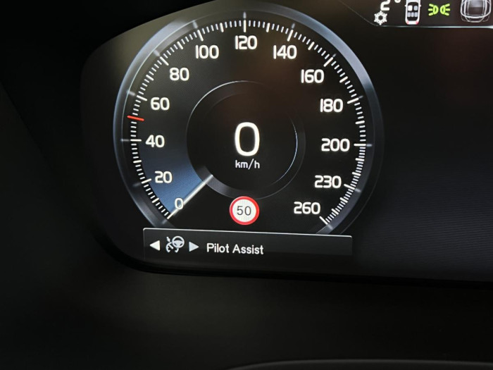 Volvo V60 CROSS COUNTRY B4 AWD Aut 1.maj
