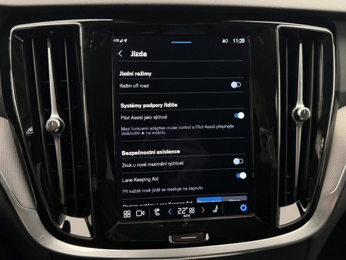 Volvo V60 CC B5 AWD PLUS BRIGHT AUT