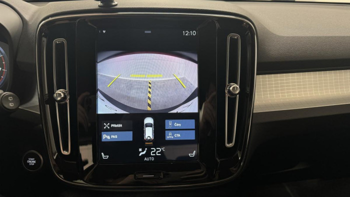 Volvo XC40 T3 MOMENTUM AUT REZERVACE 1.5 Momentum