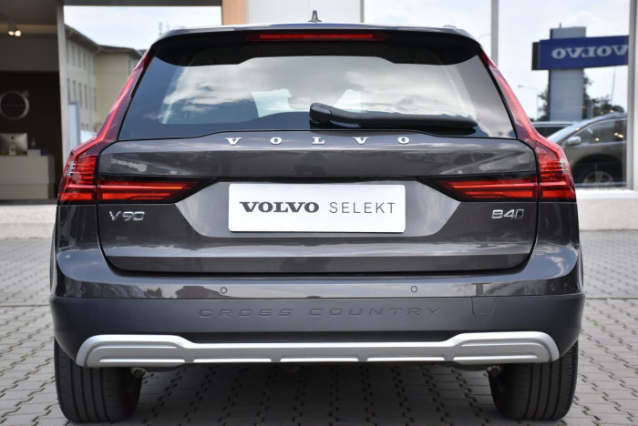 Volvo V90 CC B4 AWD ADVANCED AUT 1.maj. 2.0 CC CC