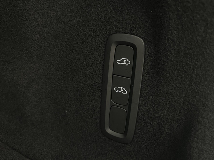 Volvo XC60 T5 AWD INSCRIPTION AUT CZ